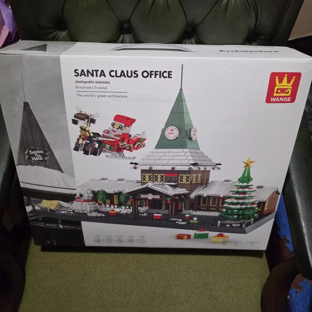 6218 Santa Claus Office Set Wange Rovaniemi Finland 2180 pieces Age 6+ NIB